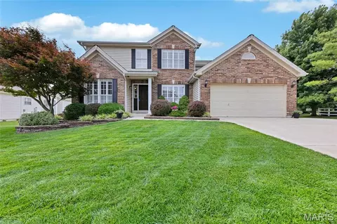 52 Pensacola Ct, O'fallon, MO 63368