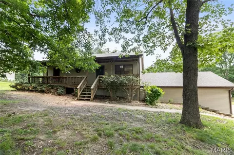 402 Borror St, Gerald, MO 63037