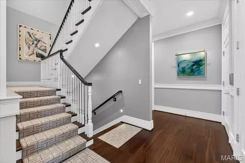 Entry Way - 39 Countryside Ln, Frontenac, MO 63131 photo 4 of 4