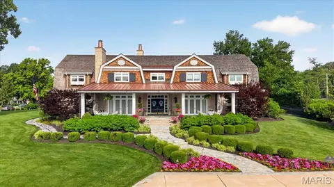 39 Countryside Ln, Saint Louis, MO 63131
