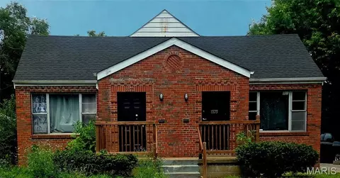 8873 Lowell St, Saint Louis, MO 63147