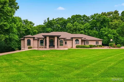 Exterior - 3 Rainier Ct, O'fallon, MO 63366 photo 14 of 15