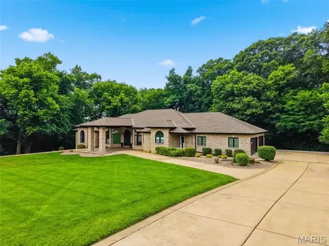 Exterior - 3 Rainier Ct, O'fallon, MO 63366 photo 4 of 15