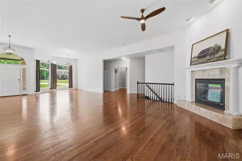 Living - 3 Rainier Ct, O'fallon, MO 63366 photo 9 of 15