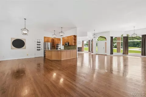 Living - 3 Rainier Ct, O'fallon, MO 63366 photo 10 of 15