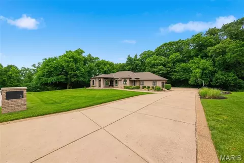 Exterior - 3 Rainier Ct, O'fallon, MO 63366 photo 2 of 15