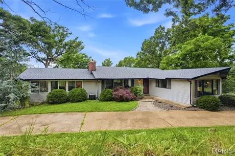 1221 Shepard Rd, Wildwood, MO 63038