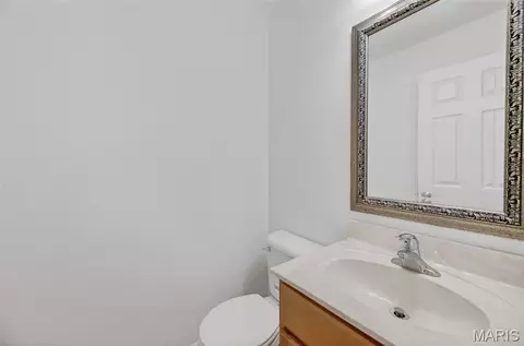 Bath - 139 Kale Ct, Saint Robert, MO 65584 photo 1 of 3