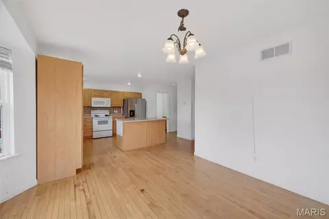 Dining - 139 Kale Ct, Saint Robert, MO 65584 photo 1 of 1