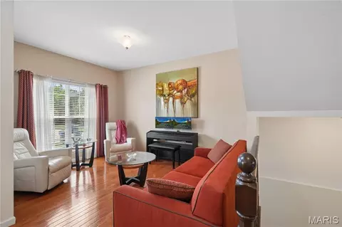 Living - 965 Arbor Run Ct, Manchester, MO 63021 photo 1 of 2