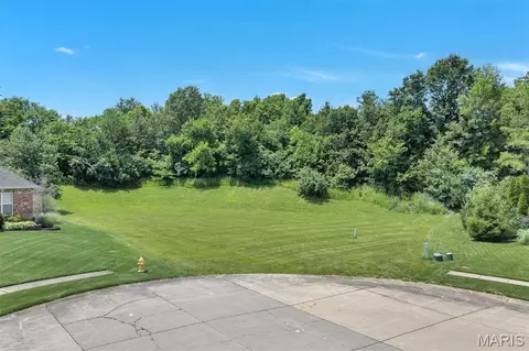 2315 Longest Dr, Wentzville, MO 63385
