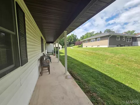 Exterior - 1210 White St, Canton, MO 63435 photo 5 of 7