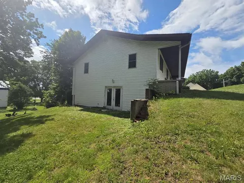 Exterior - 1210 White St, Canton, MO 63435 photo 3 of 7