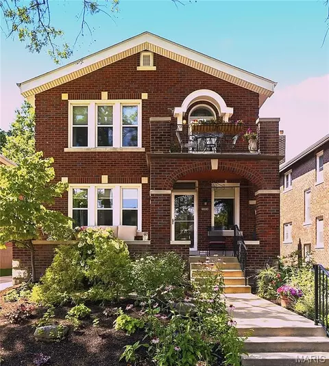 7544 Hoover Ave, Richmond Heights, MO 63117