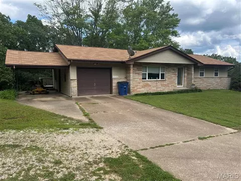 5906 Highway N, Bourbon, MO 65441