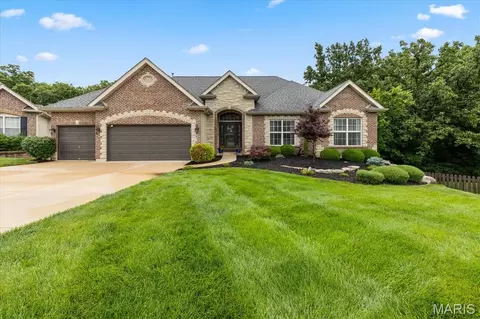 317 Highland Meadows Ct, Wentzville, MO 63385