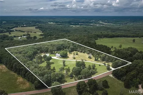 8107 State Highway 185, Leslie, MO 63056