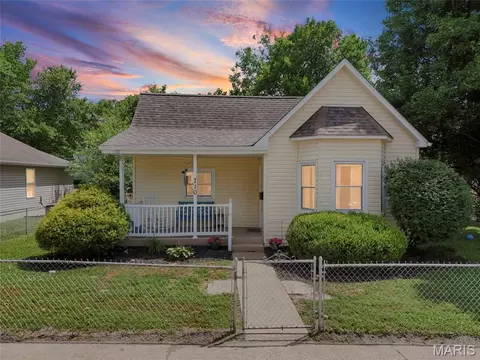 710 Jefferson Ave, Festus, MO 63028