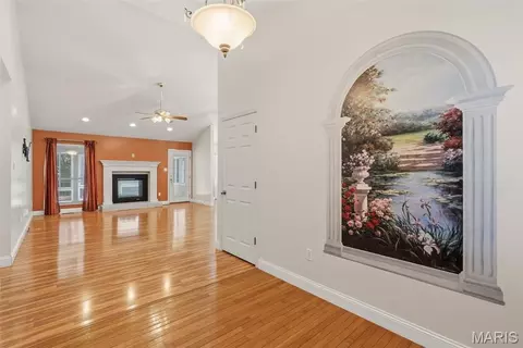 Entry Way - 1577 Fox Ridge Ct, Arnold, MO 63010 photo 2 of 2