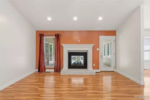 Living - 1577 Fox Ridge Ct, Arnold, MO 63010 photo 3 of 6