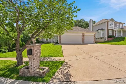 Exterior - 1577 Fox Ridge Ct, Arnold, MO 63010 photo 4 of 14