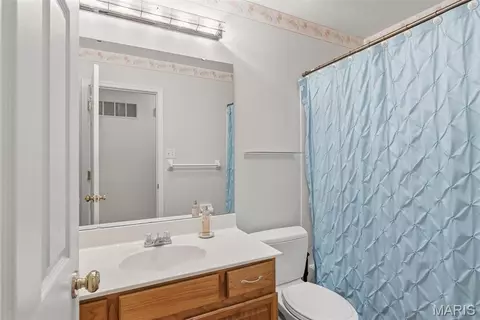 Bath - 1577 Fox Ridge Ct, Arnold, MO 63010 photo 1 of 7