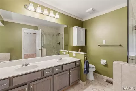 Bath - 1577 Fox Ridge Ct, Arnold, MO 63010 photo 5 of 7