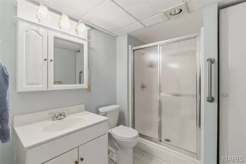 Bath - 1577 Fox Ridge Ct, Arnold, MO 63010 photo 7 of 7