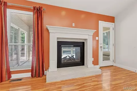 Living - 1577 Fox Ridge Ct, Arnold, MO 63010 photo 4 of 6