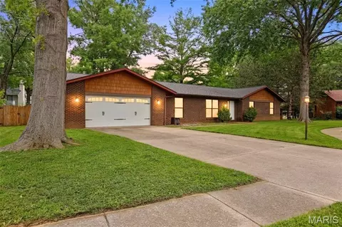 104 Nicole Ct, O'fallon, IL 62269