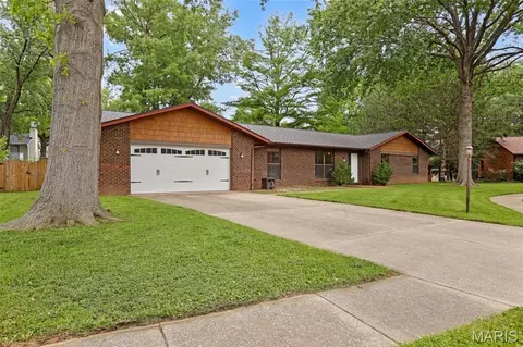 104 Nicole Ct, O'fallon, IL 62269