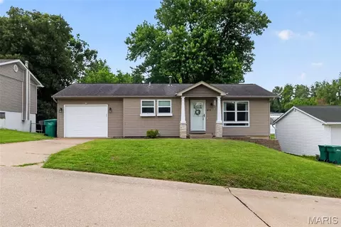 612 Banks Dr, Pevely, MO 63070