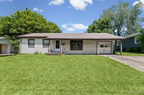 212 Cheryl Dr, Collinsville, IL 62234