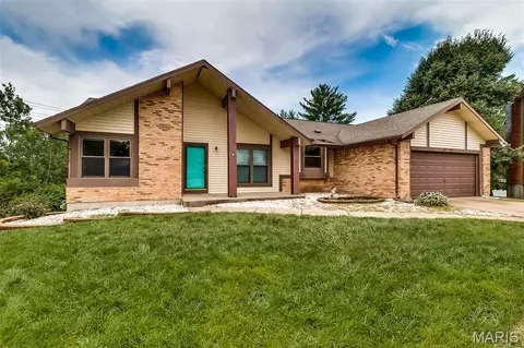112 Dunham Ct, Saint Charles, MO 63304