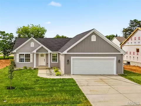 18804 Addi Dr, Warrenton, MO 63383