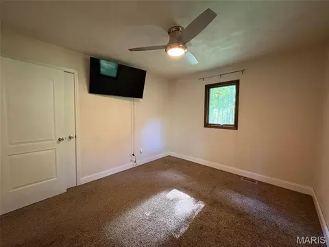 Bedroom - 310 Granite Ln, Jackson, MO 63755 photo 4 of 6