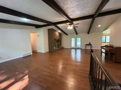 Living - 310 Granite Ln, Jackson, MO 63755 photo 1 of 10