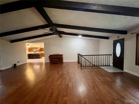 Living - 310 Granite Ln, Jackson, MO 63755 photo 7 of 9