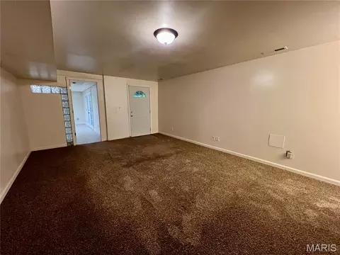 Living - 310 Granite Ln, Jackson, MO 63755 photo 9 of 9