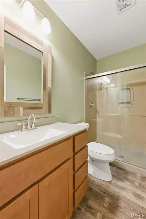 Bath - 109 Snake River Dr, O'fallon, MO 63368 photo 6 of 6