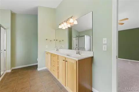 Bath - 109 Snake River Dr, O'fallon, MO 63368 photo 3 of 6