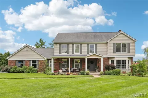240 Whiting Ln, Chesterfield, MO 63005