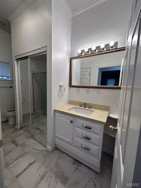 Bath - 333 E Stoddard St, Dexter, MO 63841 photo 1 of 3