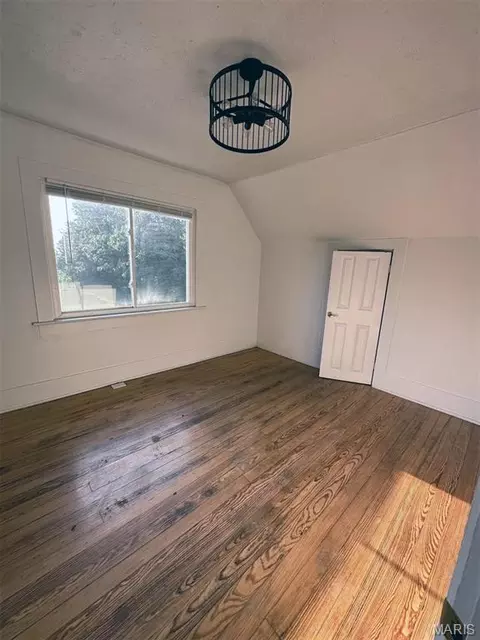 Bedroom - 333 E Stoddard St, Dexter, MO 63841 photo 1 of 2