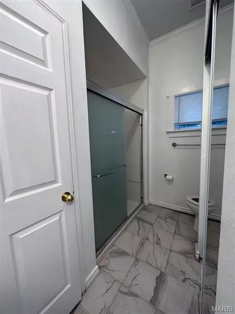 Bath - 333 E Stoddard St, Dexter, MO 63841 photo 2 of 3