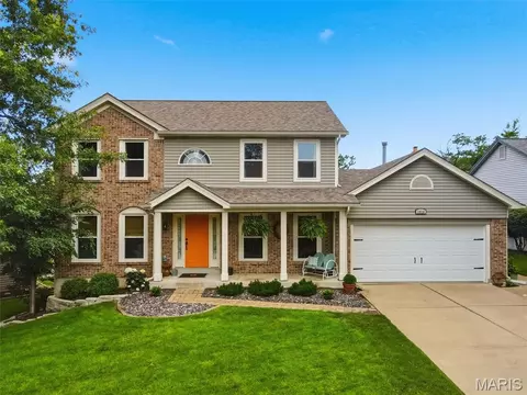 1010 Waldo Ln, Saint Charles, MO 63304