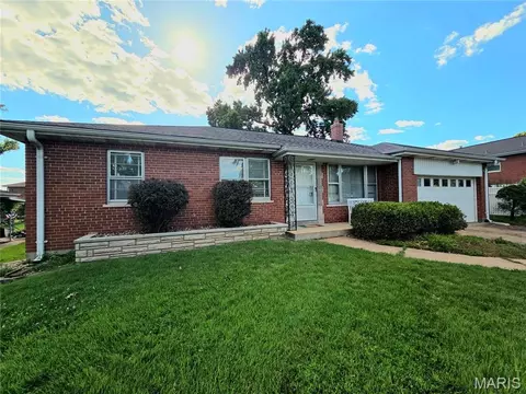9909 Musick Ave, Saint Louis, MO 63123