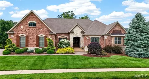 10 Wynnbrook Manor Dr, Saint Charles, MO 63301