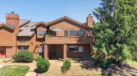 222 Hemingway Ln #G, Weldon Spring, MO 63304