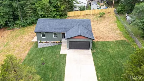 9339 Skyline Dr, Bonne Terre, MO 63628